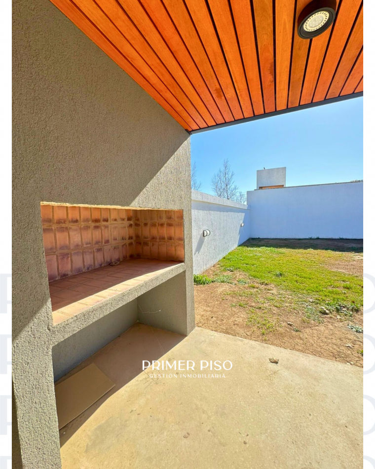 Casa barrio Jardin del Golf