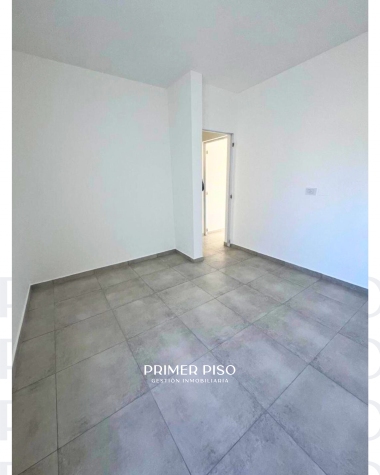 Se vende duplex - Barrio Bello Horizonte