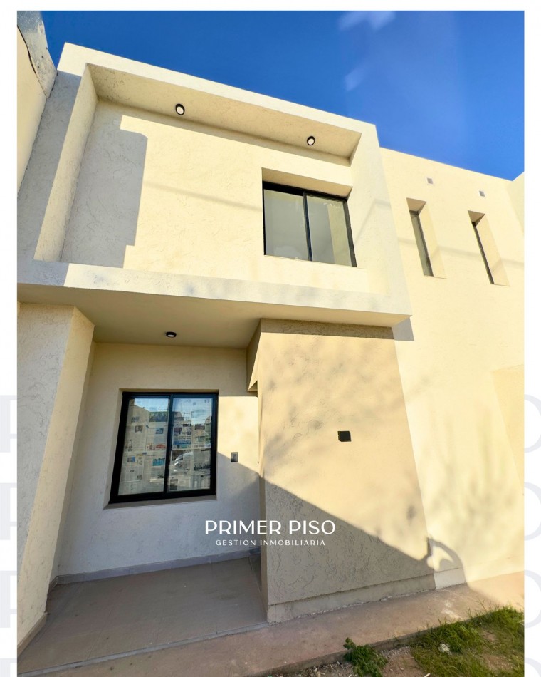 Se vende duplex - Barrio Bello Horizonte