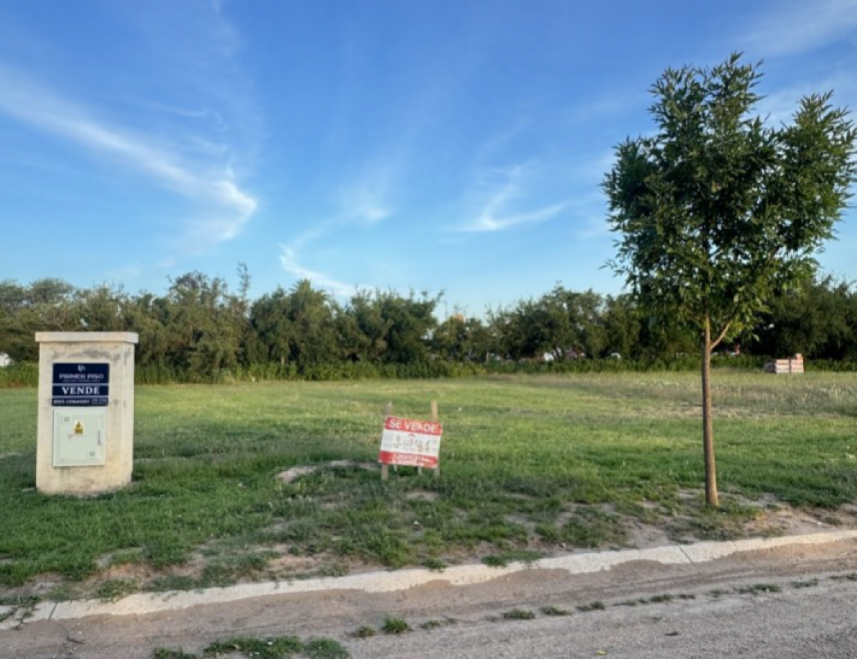 Lote sobre Avenida en venta | Barrio Natalina, Villa Nueva