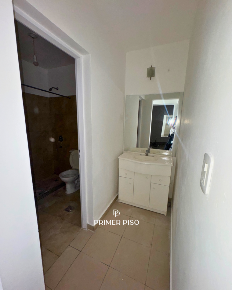 Se Alquila / Departamento