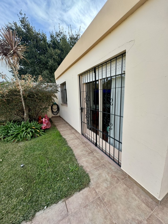 VENTA / CASA / BARRIO GENERAL PAZ - EX PARQUE