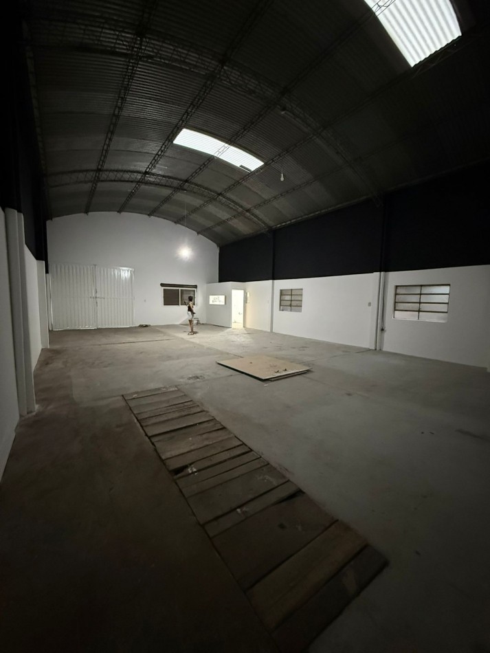 SE ALQUILA / GALPON / BARRIO LA MADRID