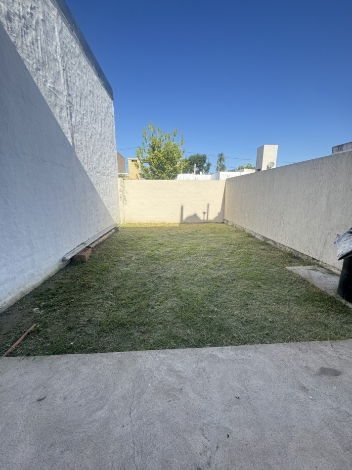 Se vende duplex - Barrio Bello Horizonte