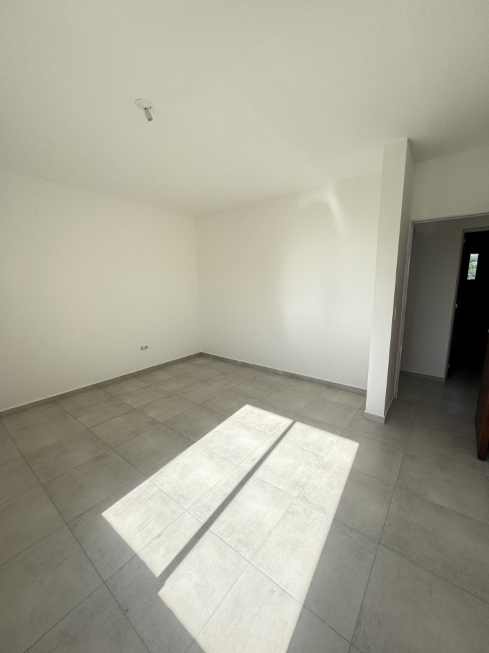Se vende duplex - Barrio Bello Horizonte