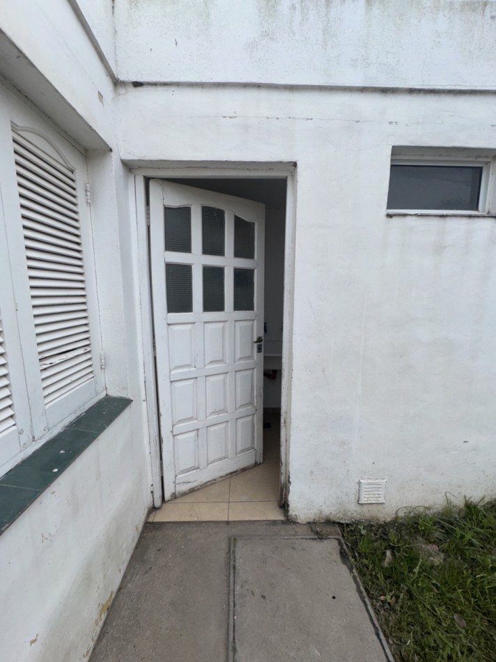 ALQUILER / CASA / BARRIO LAS ACACIAS