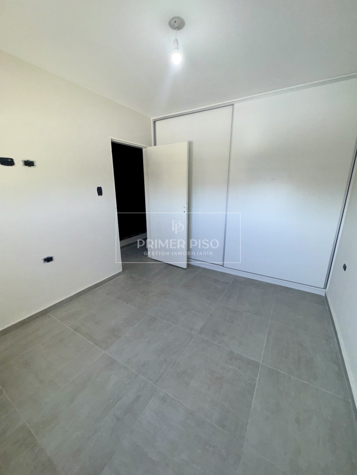 VENTA / DUPLEX / SOLARES DEL NORTE