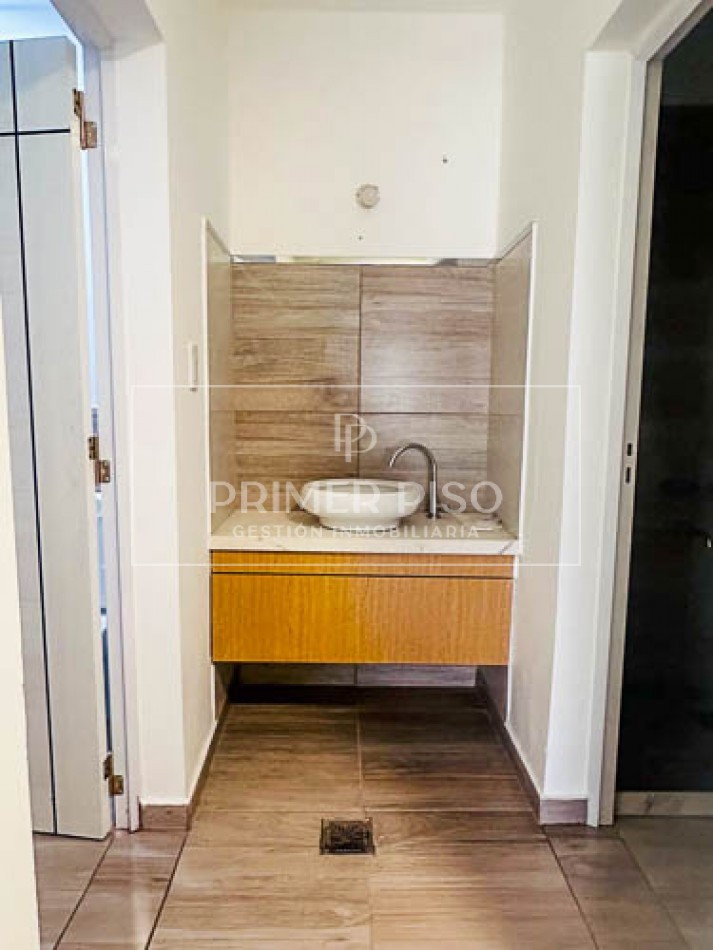 VENTA / CASA / BARRIO MIRADORES DEL GOLF