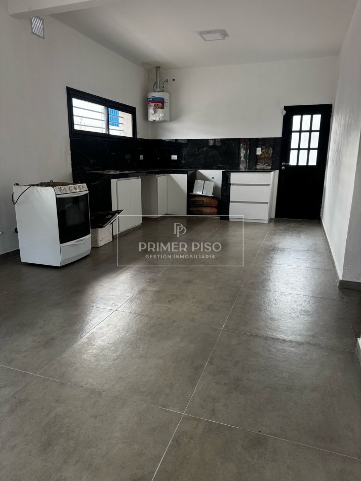 VENTA / CASA / BARRIO RIVADAVIA