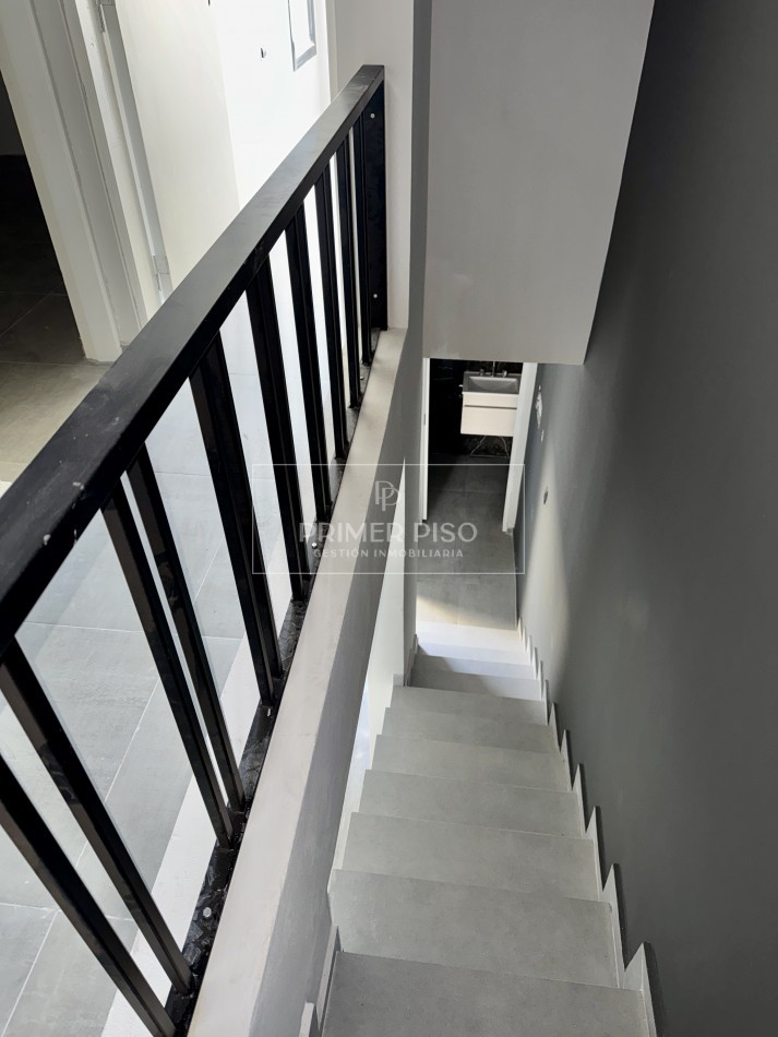 VENTA / DUPLEX / SOLARES DEL NORTE