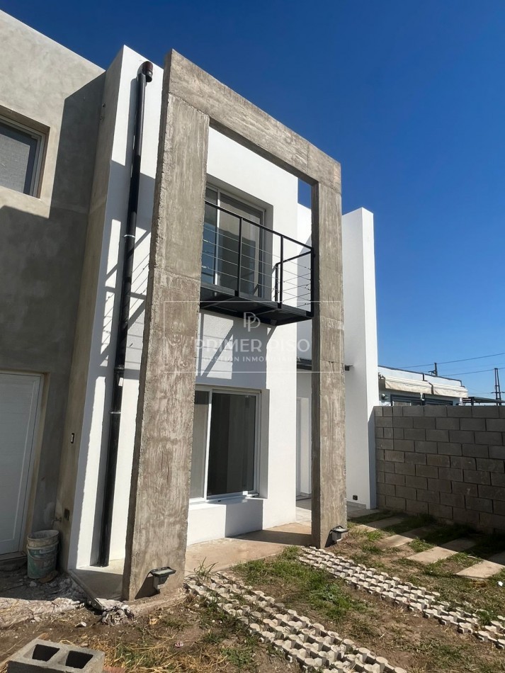 ALQUILER / DUPLEX / 3 DORMITORIOS