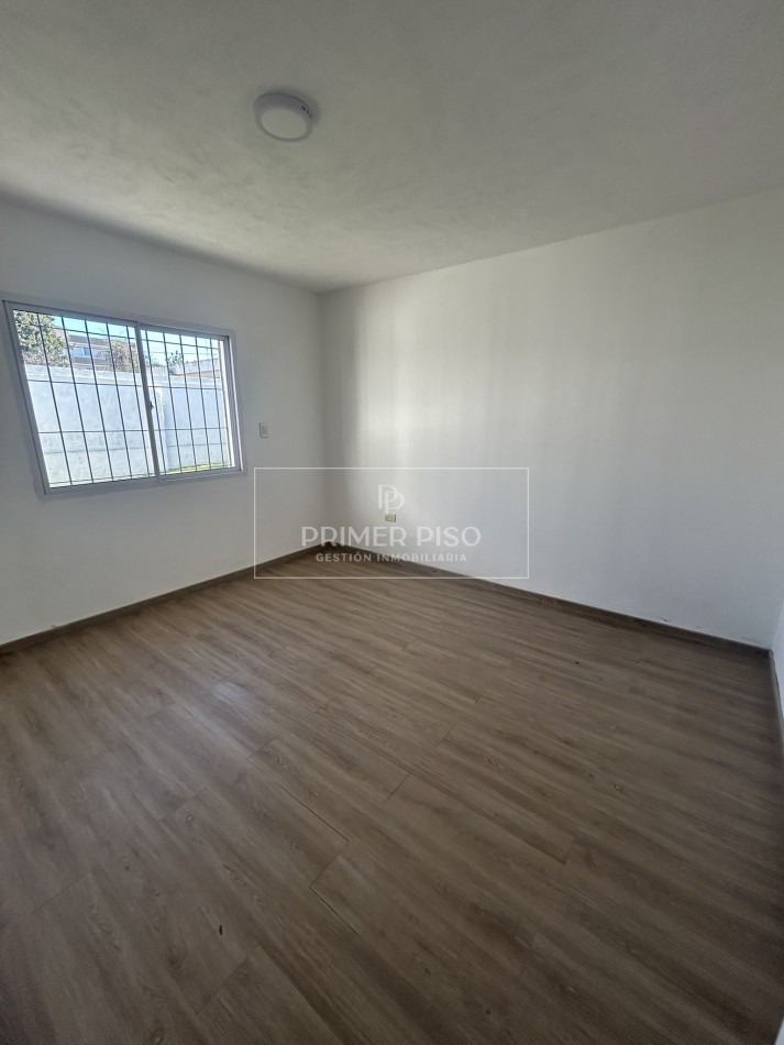 ALQUILER / CASA / BARRIO AMEGHINO