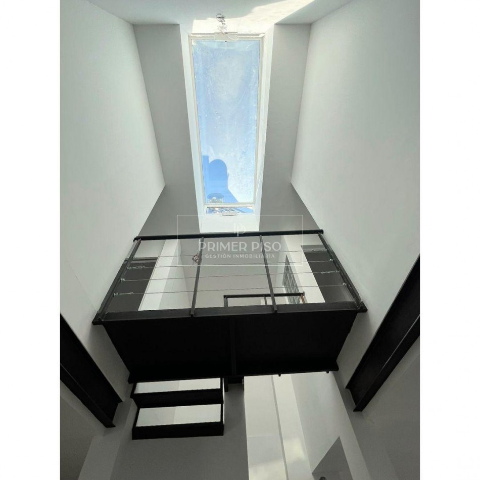 ALQUILER / DUPLEX / 3 DORMITORIOS