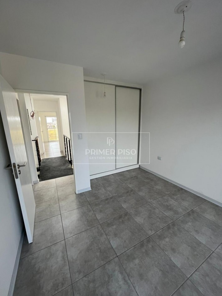 ALQUILER / DUPLEX / 3 DORMITORIOS