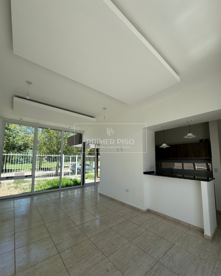 VENTA / CASA / BARRIO VILLA ALBERTINA, VILLA MARIA