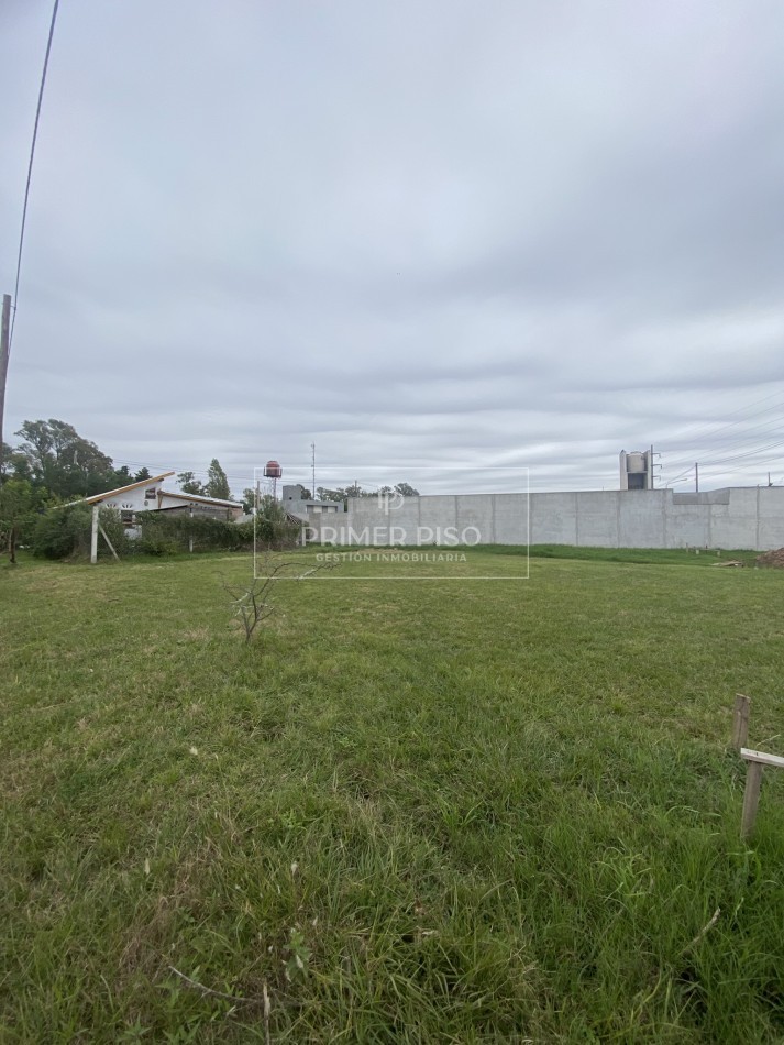 VENTA LOTE / CAMPOS DEL ESTE