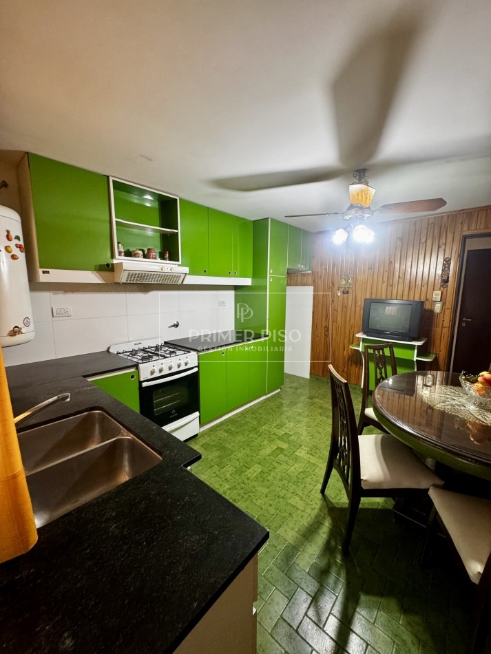 VENTA / DEPTO 2 DORMITORIOS / BARRIO LAMADRID