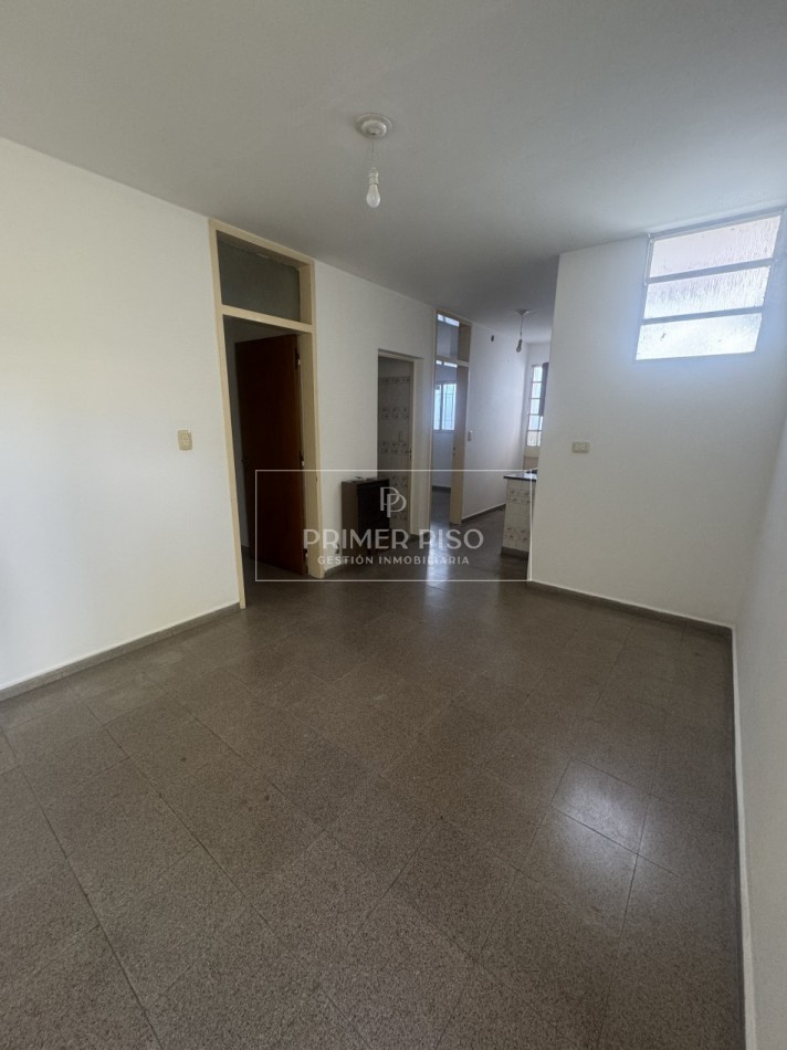 ALQUILER / DEPARTAMENTO INTERNO PLANTA BAJA