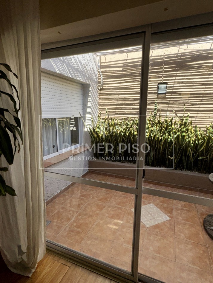 VENTA / CASA / BARRIO RIVADAVIA