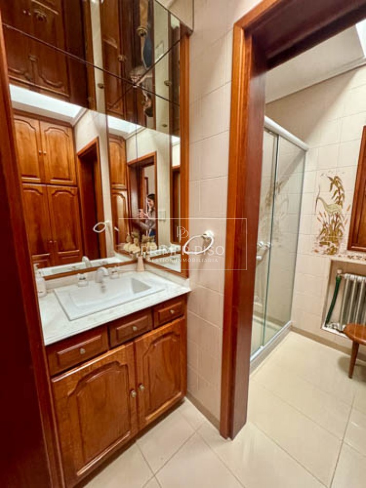 VENTA / HERMOSA CASA ZONA COSTANERA