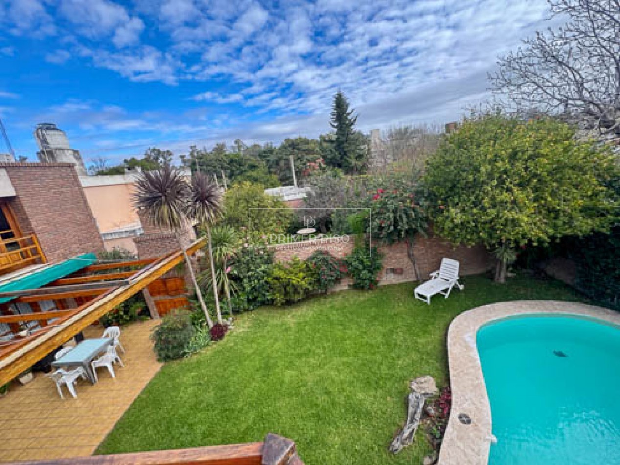 VENTA / HERMOSA CASA ZONA COSTANERA