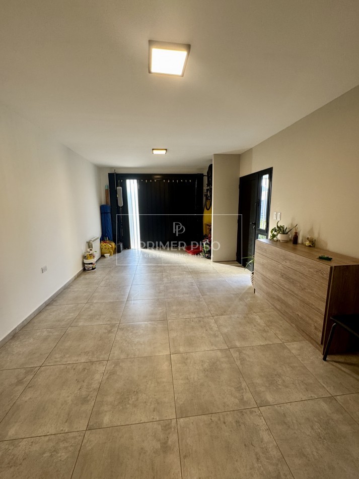 VENTA / CASA / BARRIO MARIANO MORENO