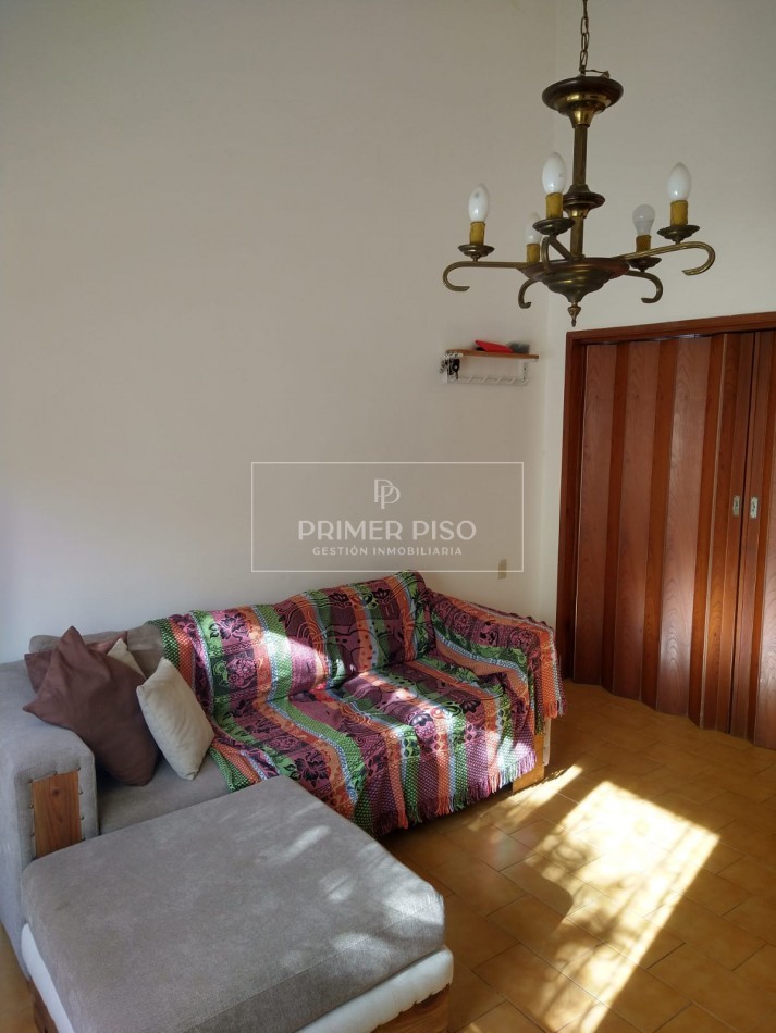 VENTA / CASA / BARRIO LAMADRID