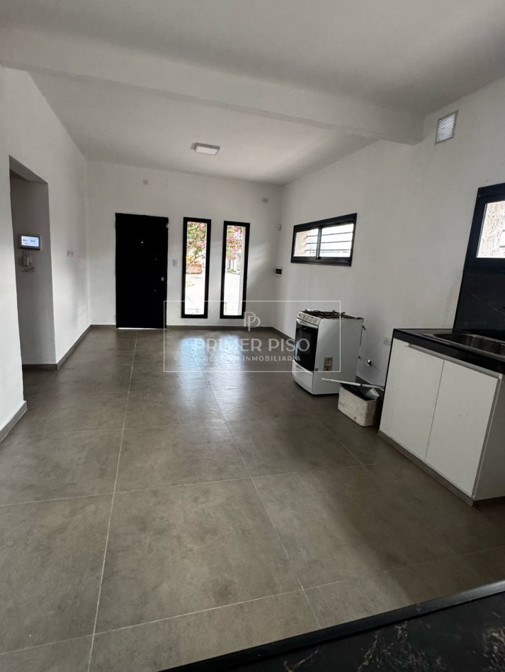 VENTA / CASA / BARRIO RIVADAVIA