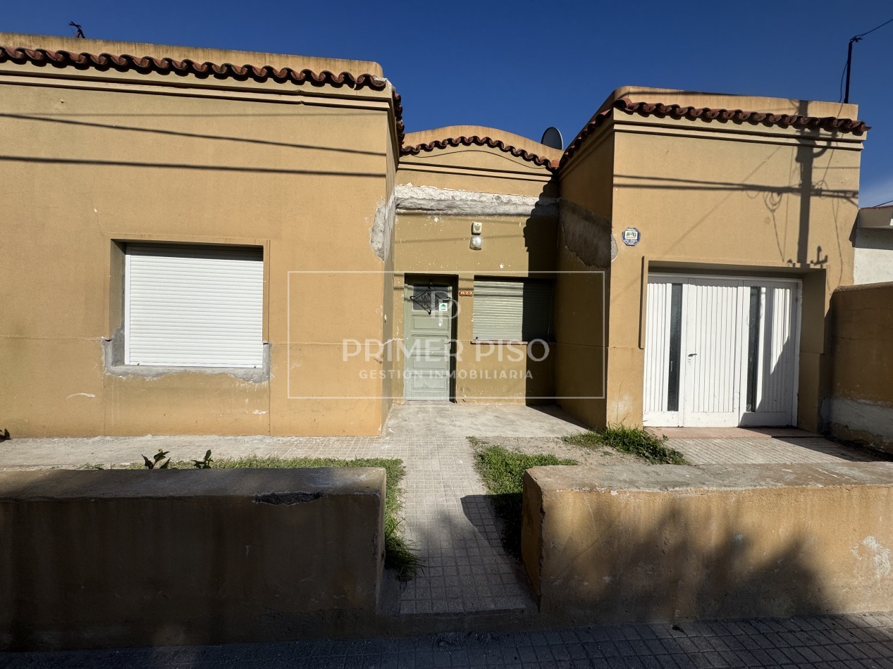 VENTA / CASA / BARRIO SARMIENTO