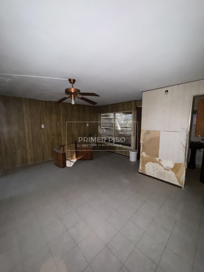 LOCAL COMERCIAL + DEPTO EN PLANTA ALTA