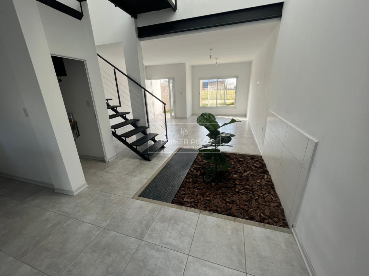 ALQUILER / DUPLEX / 3 DORMITORIOS