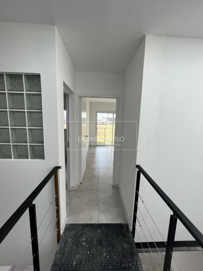 ALQUILER / DUPLEX / 3 DORMITORIOS