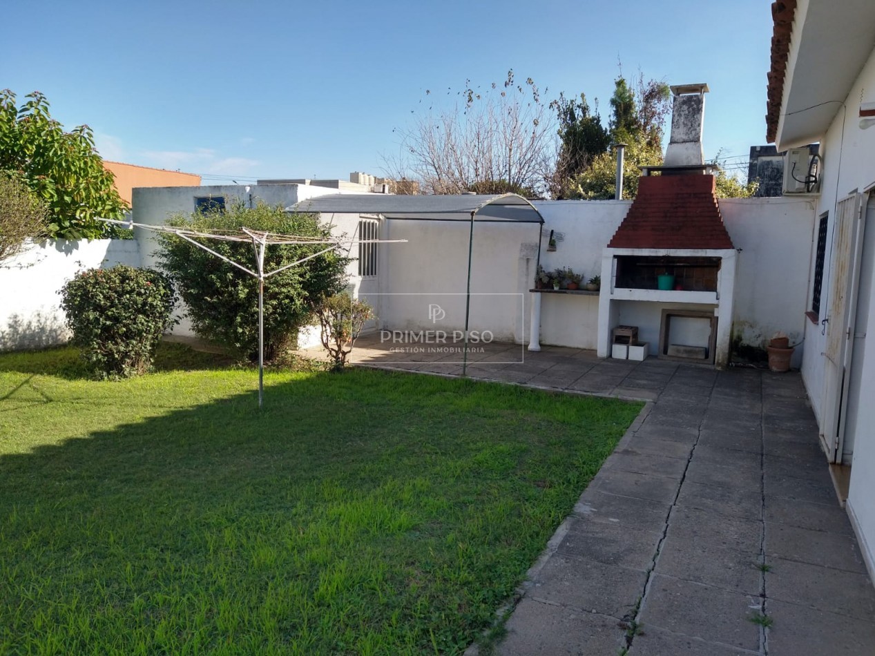 VENTA / CASA / BARRIO LAMADRID