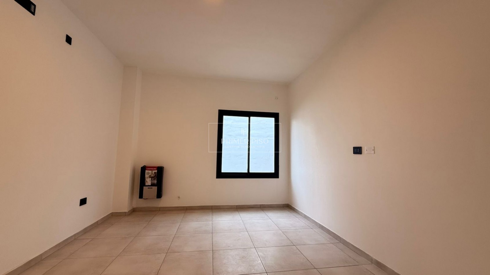 VENTA / CASA / BARRIO RAMON CARRILLO