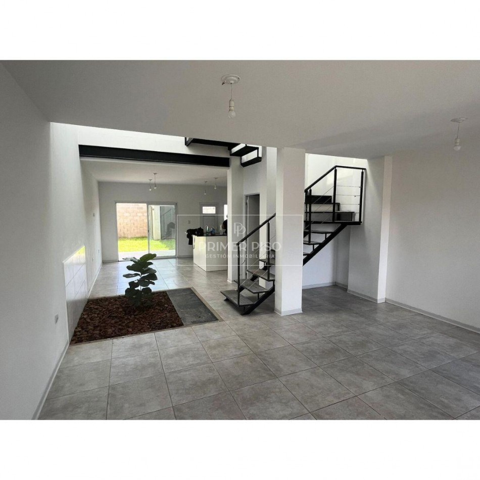 ALQUILER / DUPLEX / 3 DORMITORIOS