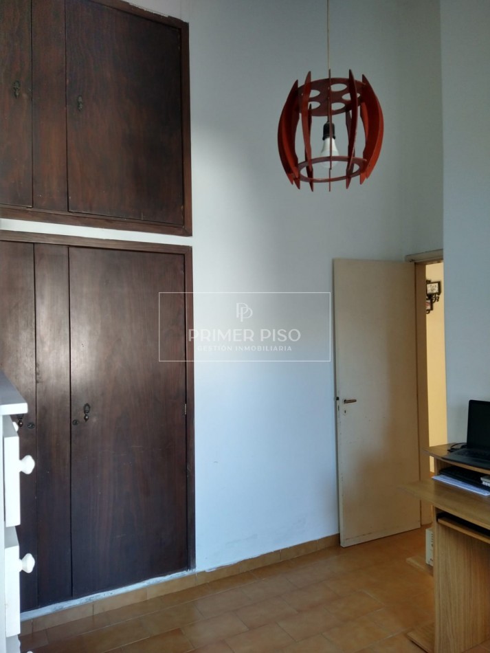 VENTA / CASA / BARRIO LAMADRID