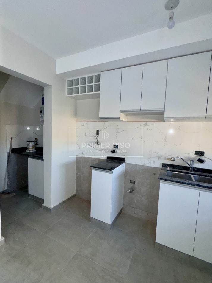 VENTA / DUPLEX / SOLARES DEL NORTE