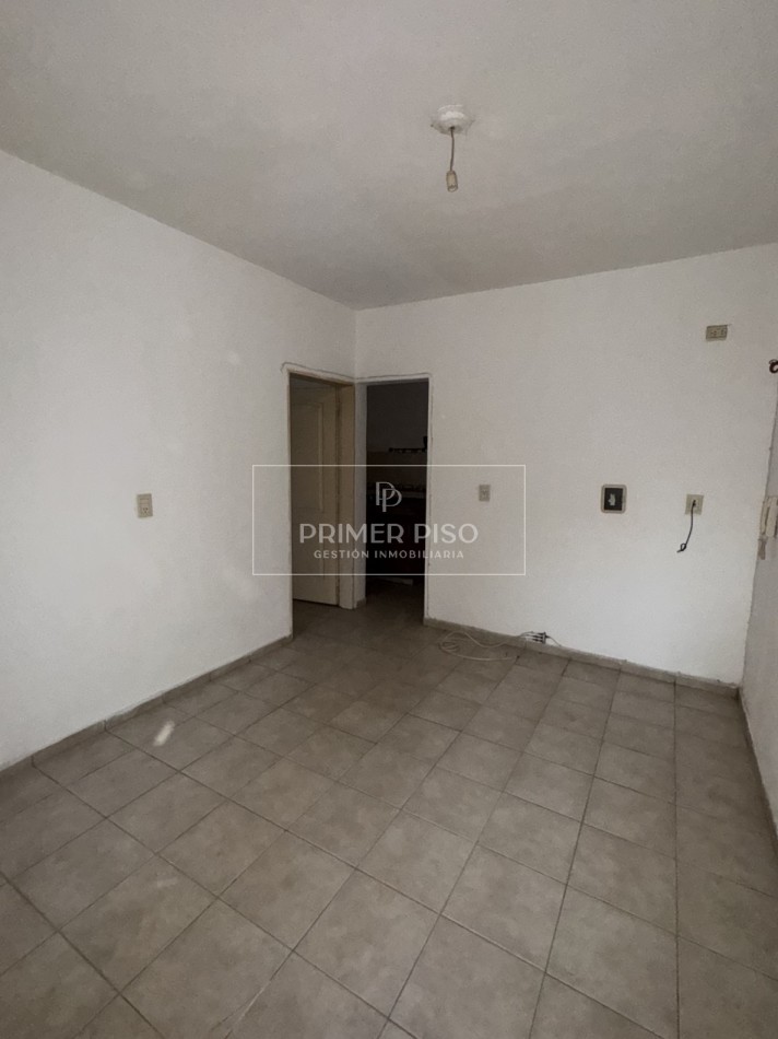 VENTA / DEPTO 1 DORMITORIO / CENTRO