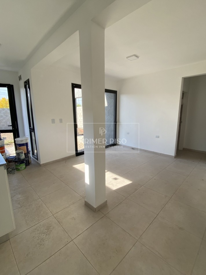 VENTA / CASA / VILLA ALBERTINA