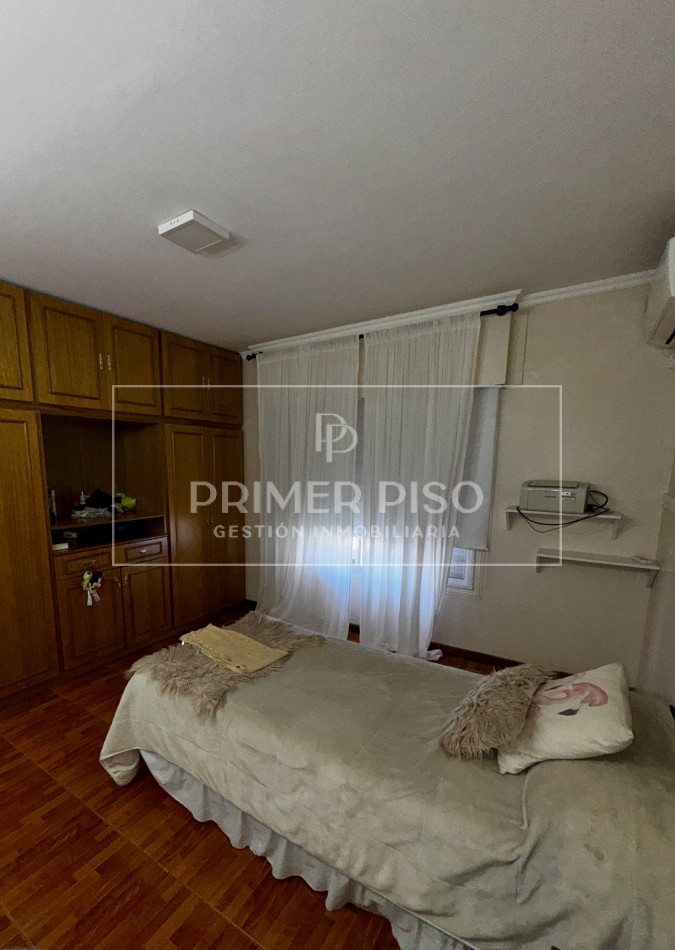 VENTA / CASA / BARRIO RIVADAVIA