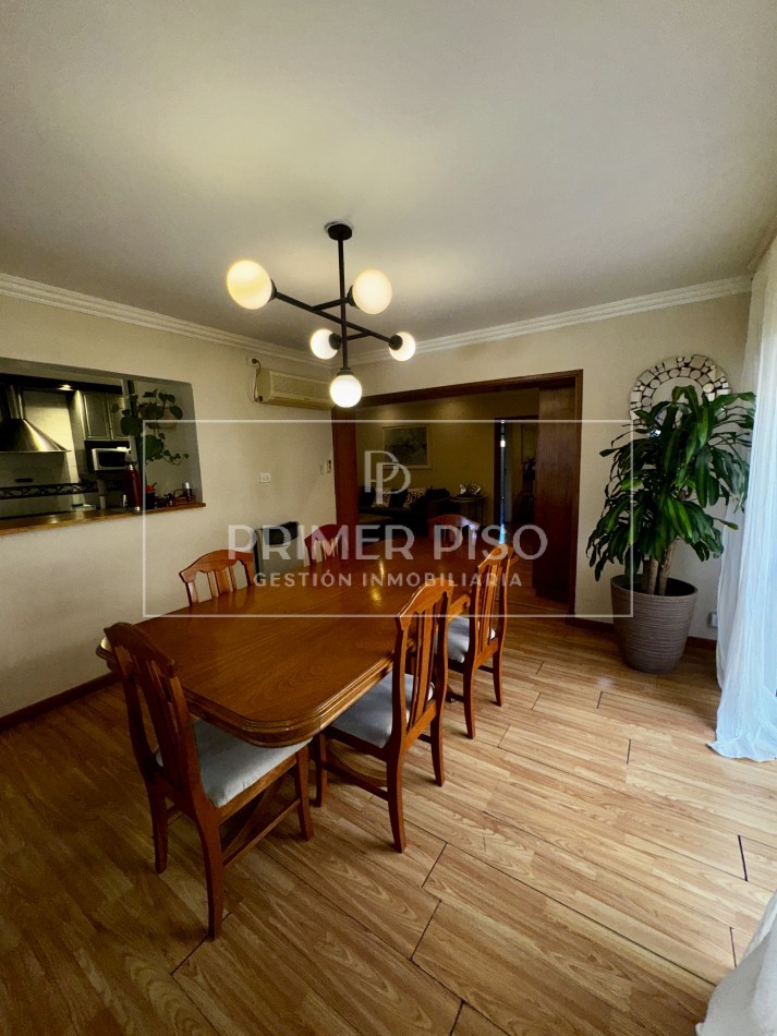 VENTA / CASA / BARRIO RIVADAVIA
