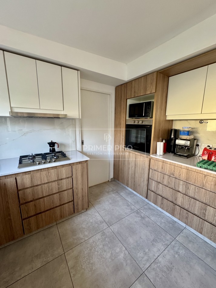 VENTA / CASA / BARRIO MARIANO MORENO
