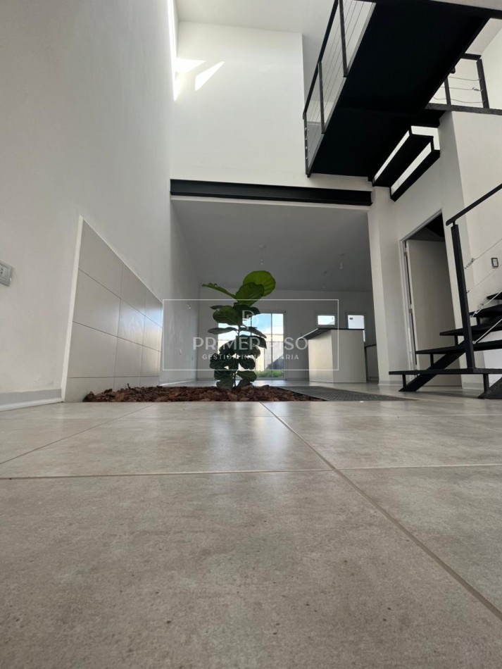 ALQUILER / DUPLEX / 3 DORMITORIOS