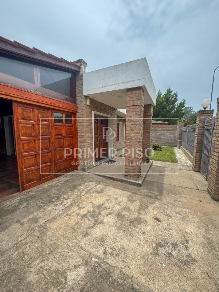 Casa en venta | Barrio Pinar de las Tejas, Villa Nueva