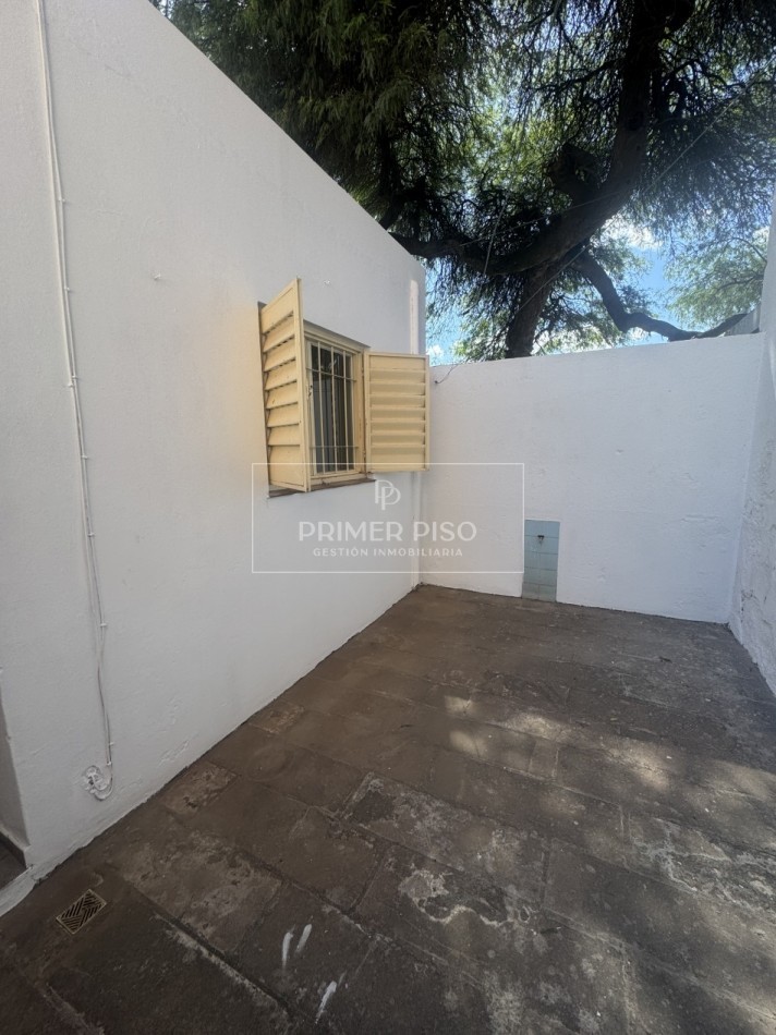 ALQUILER / DEPARTAMENTO INTERNO PLANTA BAJA