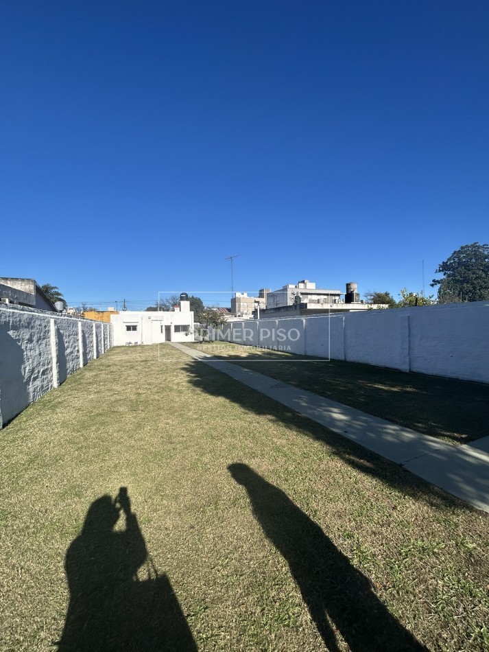 ALQUILER / CASA / BARRIO AMEGHINO