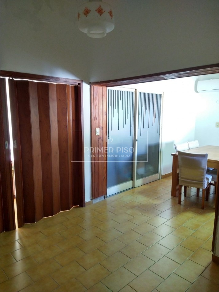 VENTA / CASA / BARRIO LAMADRID