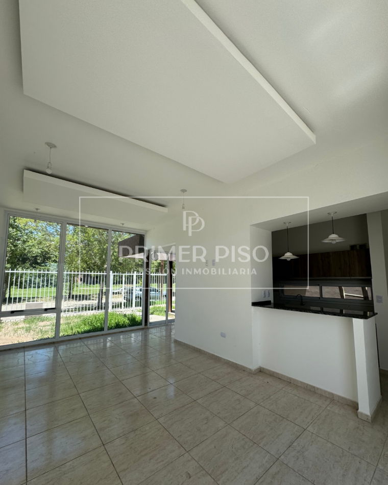 VENTA / CASA / BARRIO VILLA ALBERTINA, VILLA MARIA