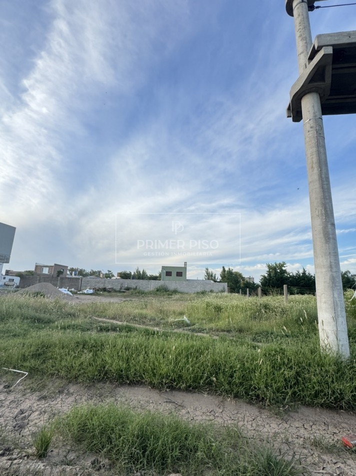 VENTA / LOTE / BARRIO NATALINA