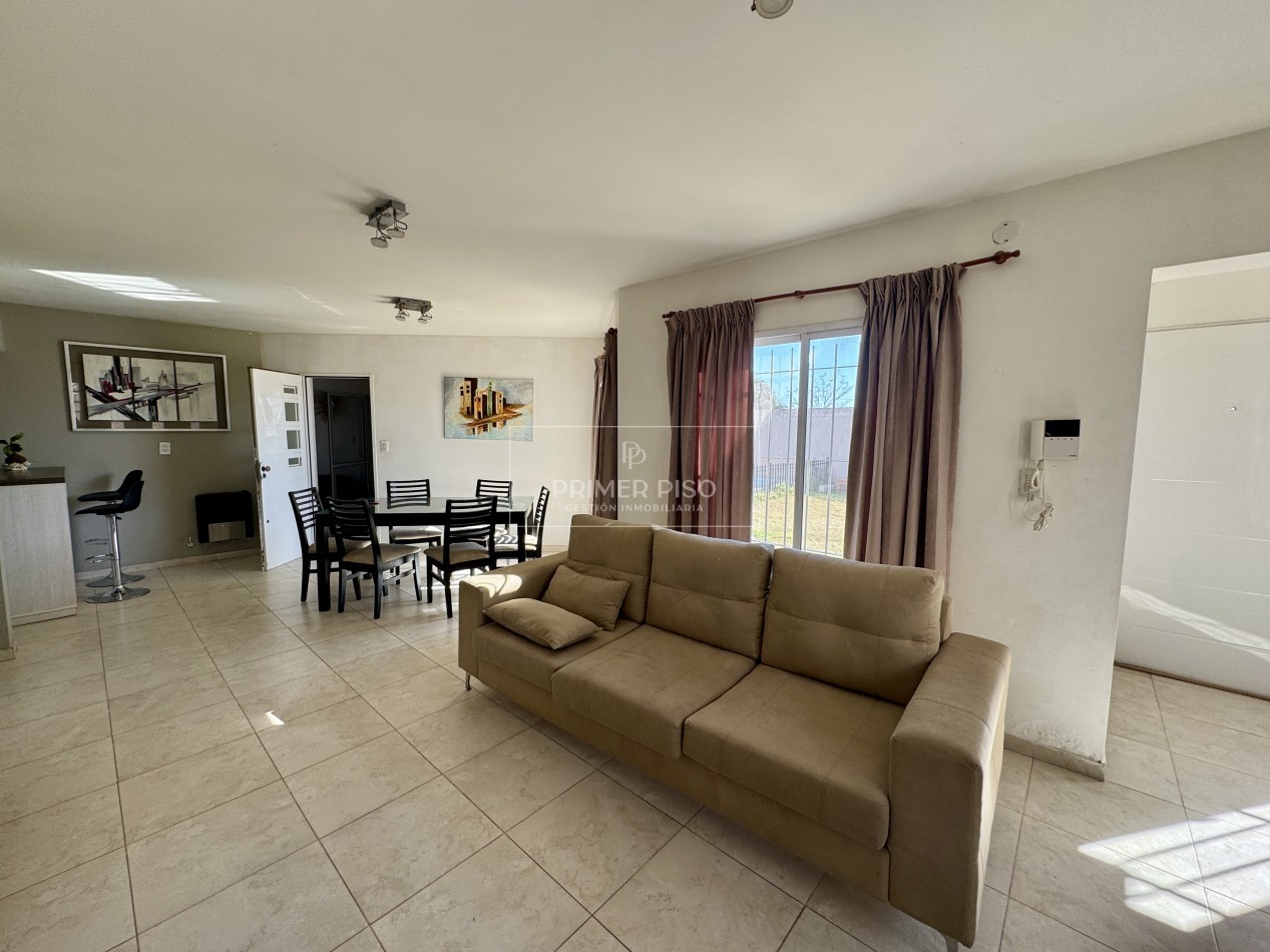 CASA / VENTA BARRIO CASALINDA